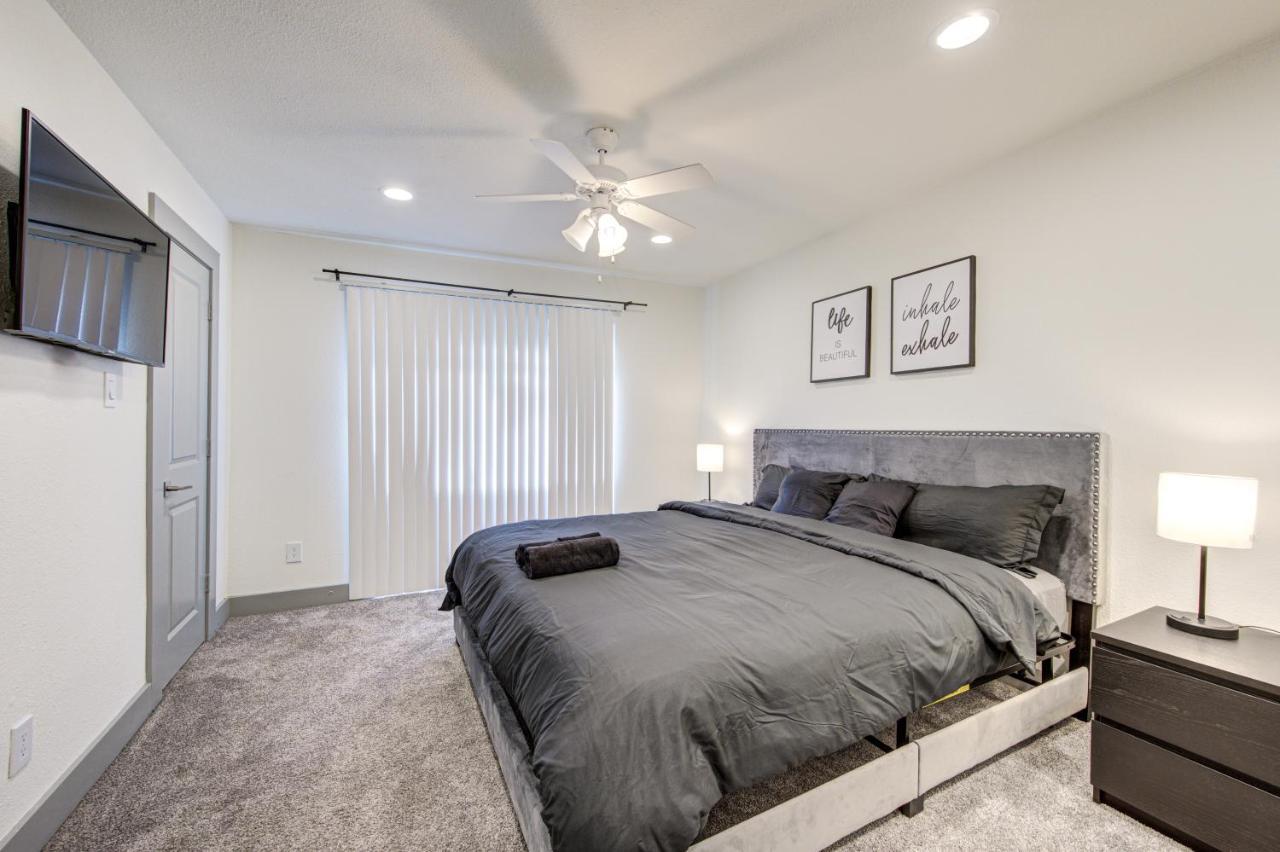 Trendy Midtown Apt, Walk To Shops & Sites, Pets Ok Houston Buitenkant foto