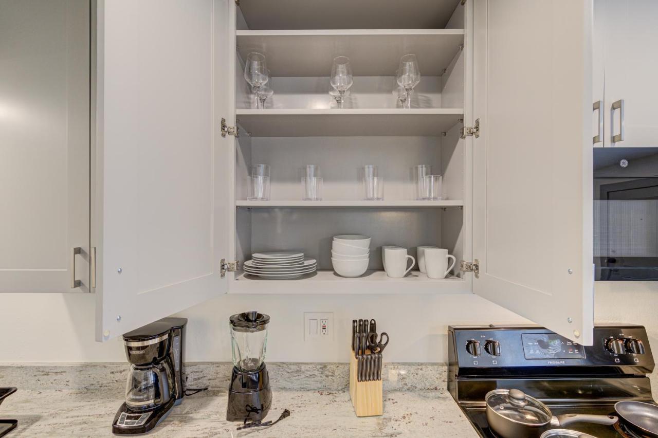 Trendy Midtown Apt, Walk To Shops & Sites, Pets Ok Houston Buitenkant foto