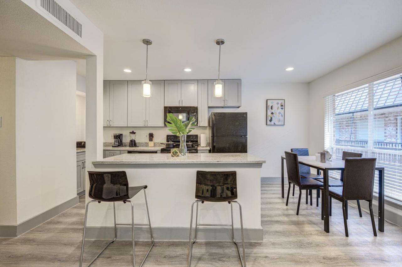 Trendy Midtown Apt, Walk To Shops & Sites, Pets Ok Houston Buitenkant foto