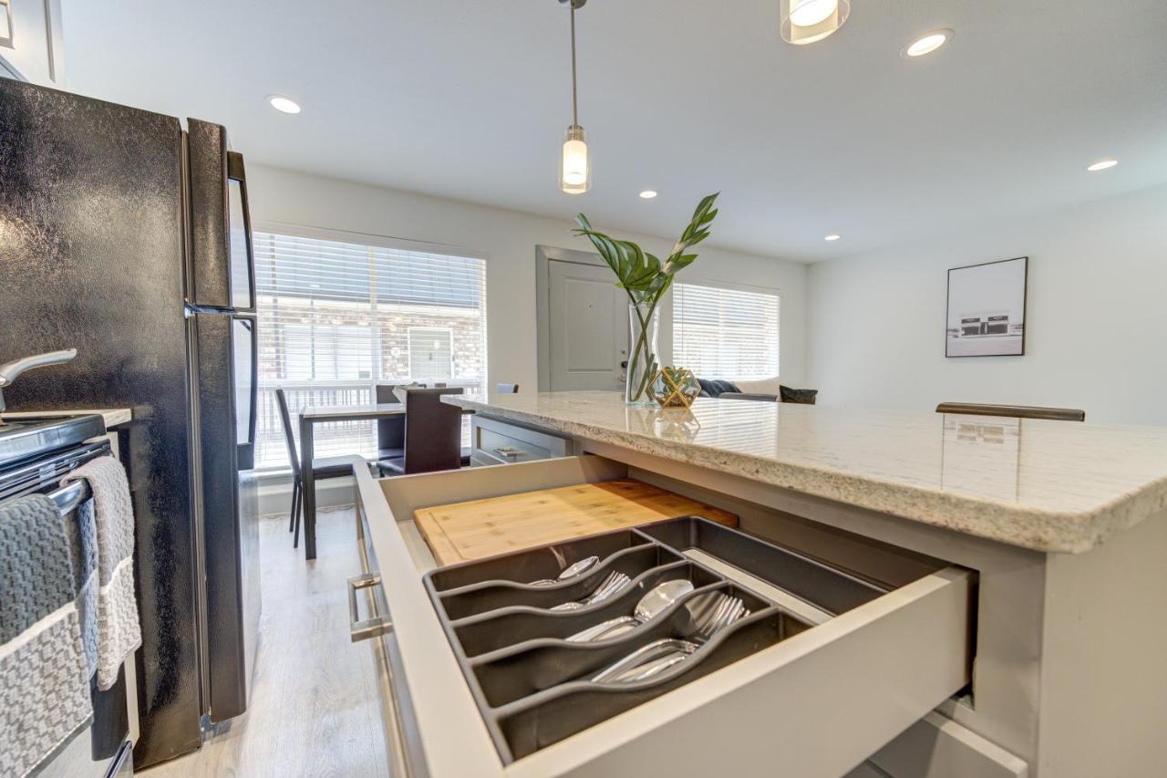 Trendy Midtown Apt, Walk To Shops & Sites, Pets Ok Houston Buitenkant foto