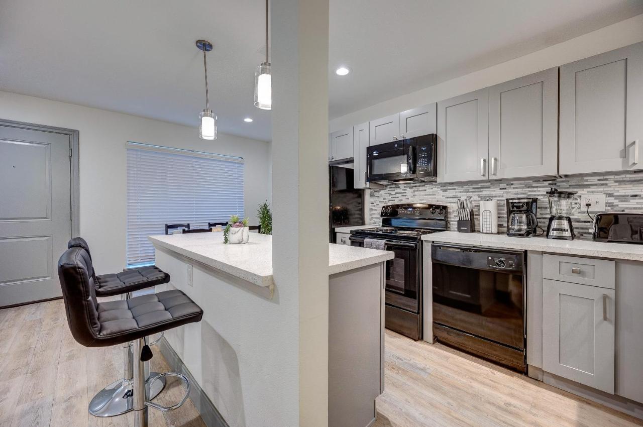 Trendy Midtown Apt, Walk To Shops & Sites, Pets Ok Houston Buitenkant foto
