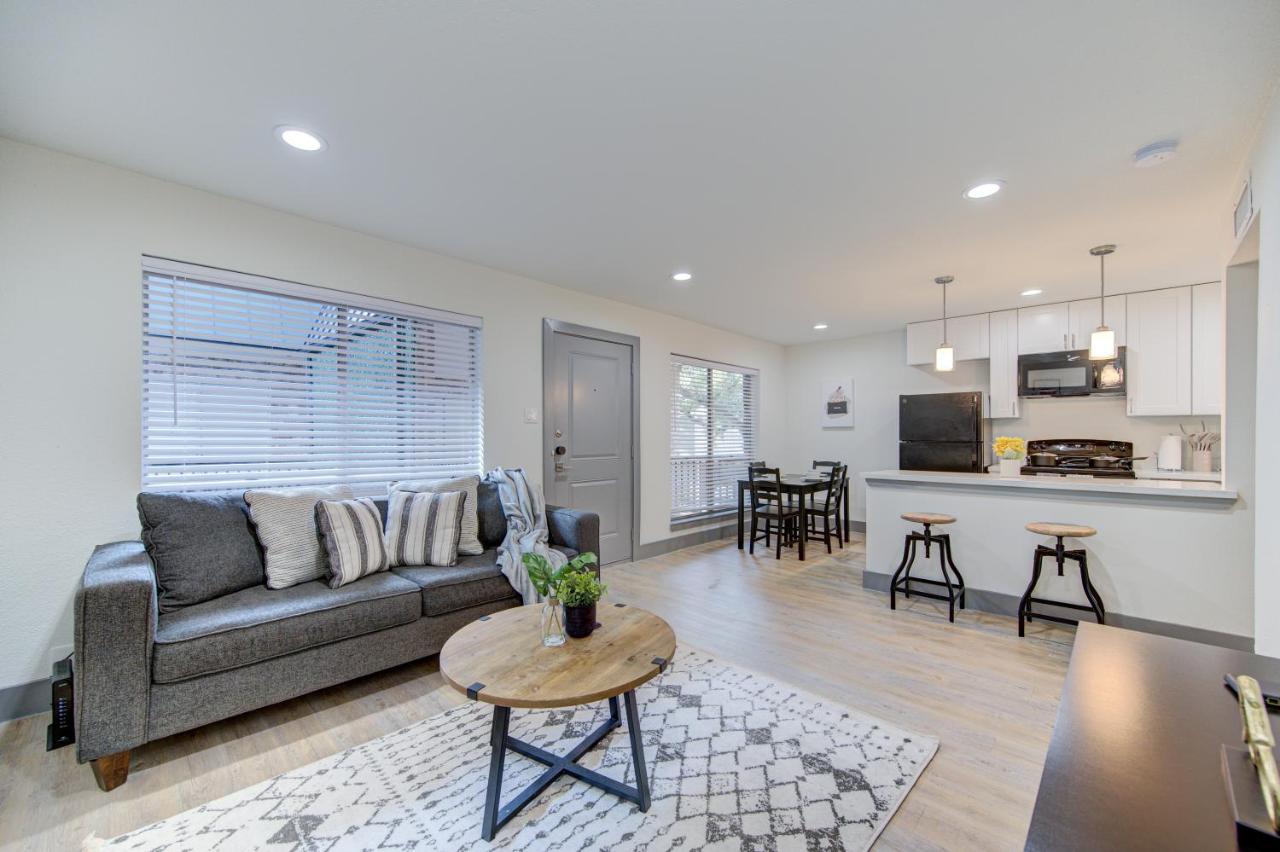Trendy Midtown Apt, Walk To Shops & Sites, Pets Ok Houston Buitenkant foto