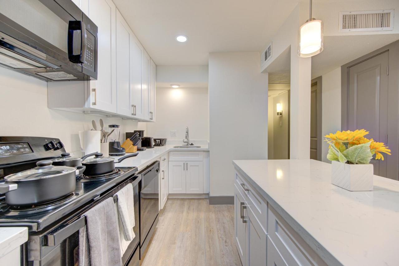 Trendy Midtown Apt, Walk To Shops & Sites, Pets Ok Houston Buitenkant foto