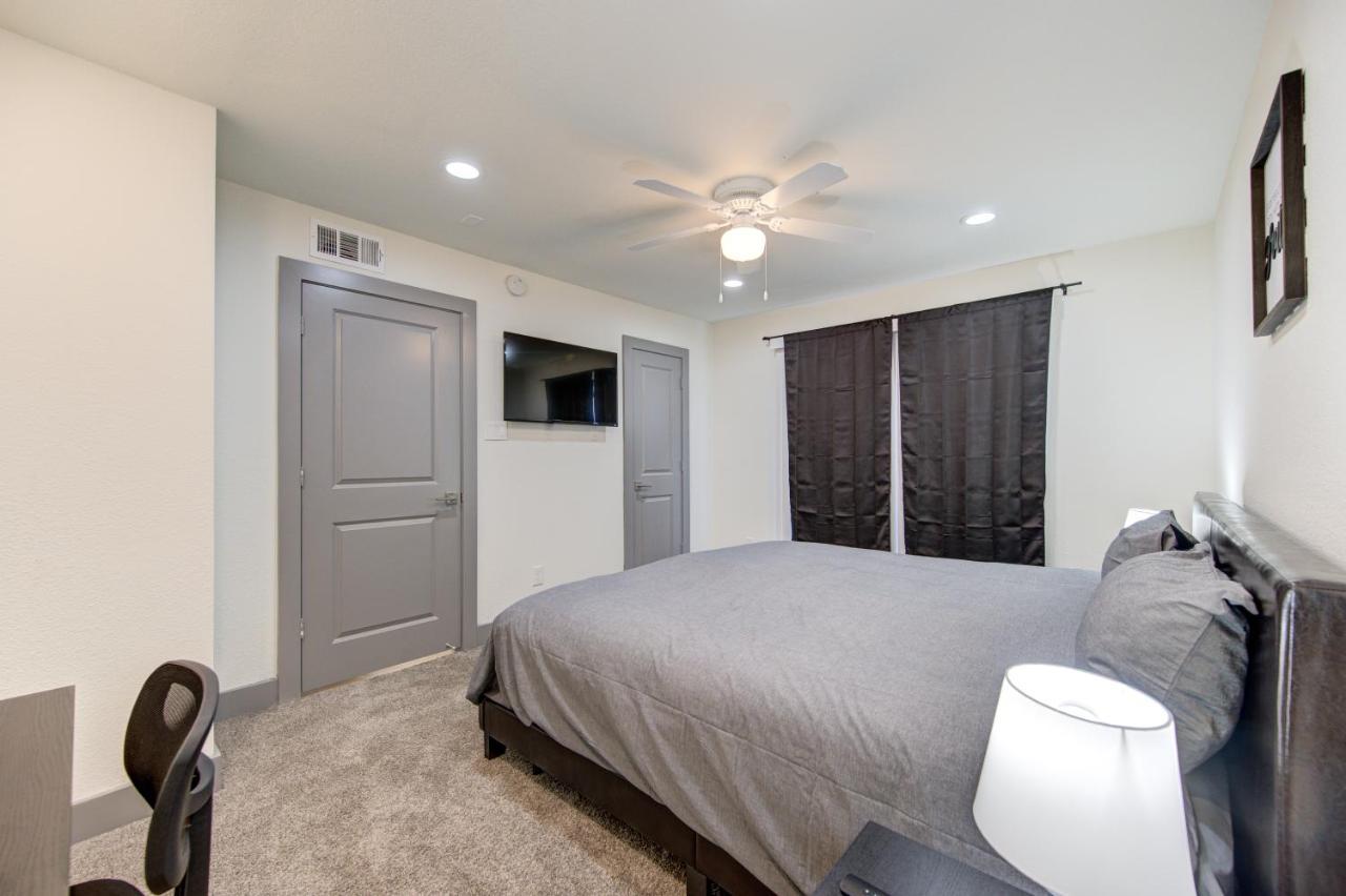Trendy Midtown Apt, Walk To Shops & Sites, Pets Ok Houston Buitenkant foto